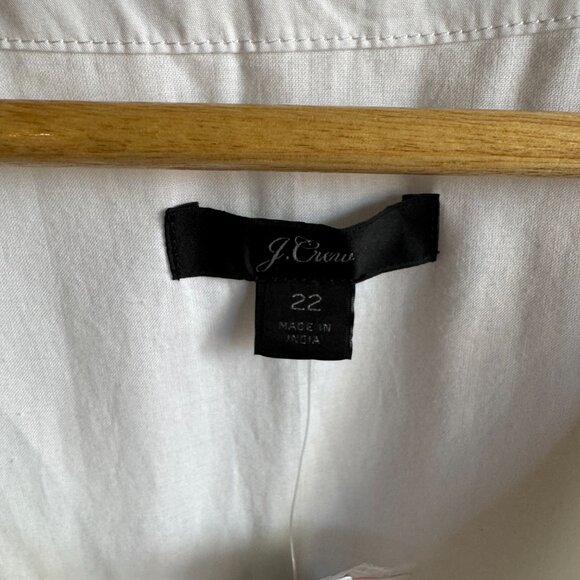 White Sleeveless Button-Down Dress - Picture 5 of 6